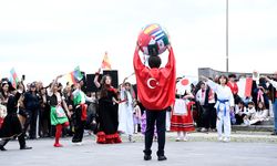 Kuşadası'nda 23 Nisan coşkuyla kutlandı!