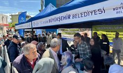 Sultanhisar ve Buharkent'te binlerce fide vatandaşlarla buluştu