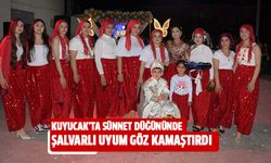 Kuyucak’taki düğünde şalvarlı uyum göz kamaştırdı