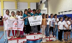 Nazilli Vakıfbank İlkokulu kızları satrançta Aydın şampiyonu oldu