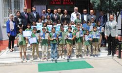 Aydın'da 190 bin öğrenci karne aldı