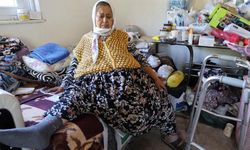 Karnından 40 kilogram kitle çıkarıldı