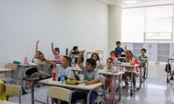 Başkan Çerçioğlu’ndan eğitime tam destek: Aydınlı çocuklar yaz tatilini İngilizce öğrenerek geçiriyor