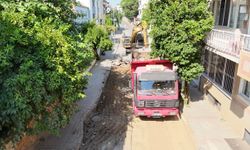 Nazilli'de 6 sokakta eş zamanlı asfalt mesaisi