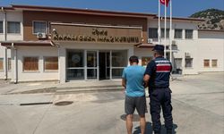 Hırsızlık suçundan aranan hükümlü yakalandı