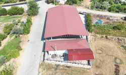 Nazilli Belediyesi Arslanlı Mahallesi Sosyal Tesisleri'nin çatısını yeniledi