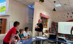 Aydın'da çocuklar kütüphanede drama ile keşfetti