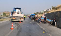 Aydın'da traktör tırla çarpıştı: 1 ölü, 2 yaralı