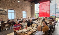 12 yaşında başladı, 51 yıldır makasının başında.. Nazilli’nin usta berberi 'Yılın Ahisi' seçildi