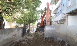 Nazilli Yeşil Mahalle’de yol yenileme çalışmaları başladı