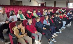 Nazilli'de İlçe Milli Eğitim Müdürü Güner, öğrencileri dinledi