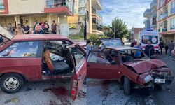 Aydın’da otomobil aydınlatma direğine çarptı: 2 yaralı