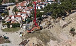Başkan Çerçioğlu’ndan Kuşadası’nda yol yenileme ve güçlendirme çalışması