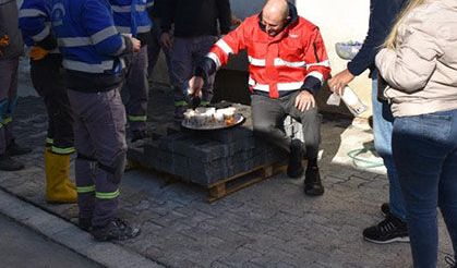 Germencik'te çaylar Başkan Zencirci'den