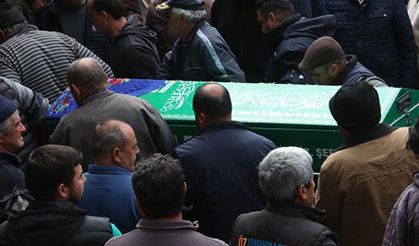 Babaanne ve 3 yaşındaki torunu toprağa verildi