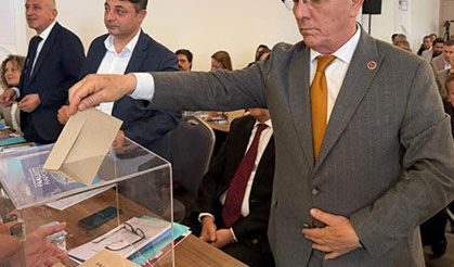 Başkan Tetik Ege Belediyeler Birliği encümen üyeliğine yeniden seçildi