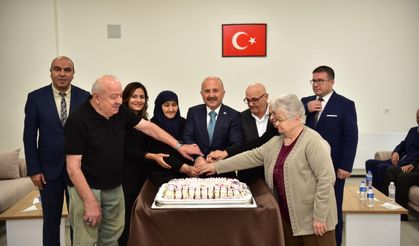 Aydın Valisi Varol yaşlı çınarları unutmadı