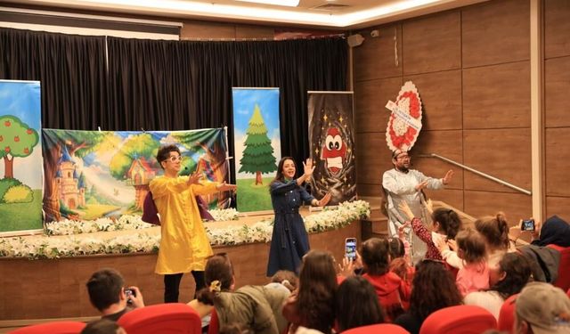 Efeler Belediyesi, çocukları tiyatroyla buluşturdu