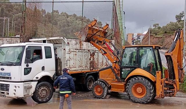 Söke’de yoğun yağış nedeniyle belediye ekipleri teyakkuzda