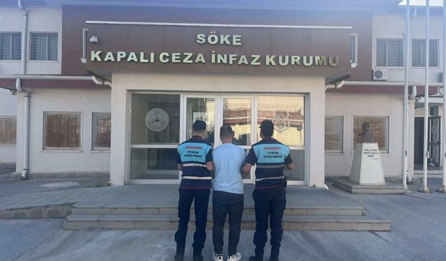 9 düzensiz göçmen, bir organizatör yakalandı