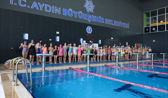 Aydın Büyükşehir'in yaz dönemi yüzme kurslarına yoğun ilgi