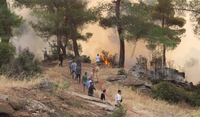 Rüzgar alevleri yeniden harlıyor, ekipler zamana karşı yarışıyor