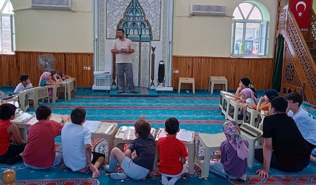 Bozdoğan'da yaz Kur'an kursu öğrencilerine bilinçlendirme seminerleri