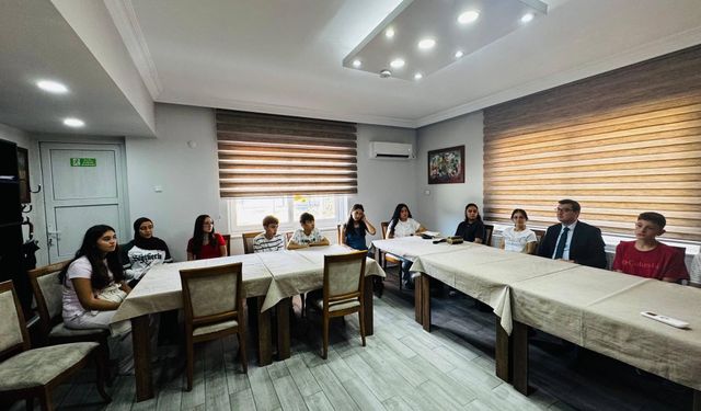Bozdoğan’da LGS başarısı gösteren öğrenciler ödüllendirildi