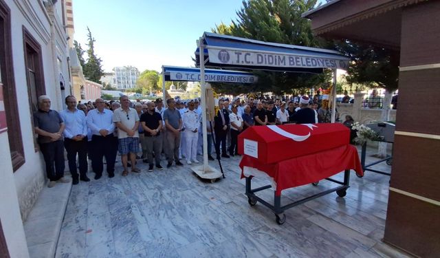 Kıbrıs Gazisi askeri törenle son yolculuğuna uğurlandı