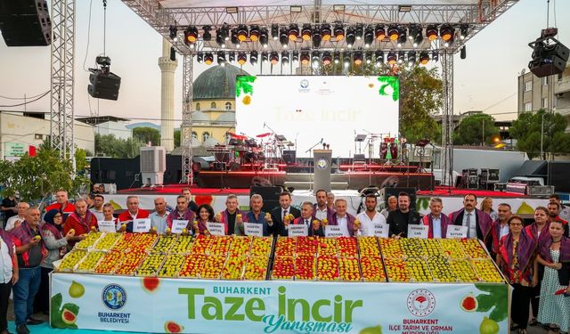 Nazilli Ticaret Odası’nın tanıtım aracı Buharkent’te yoğun ilgi gördü