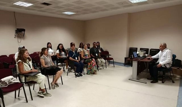 Nazilli Devlet Hastanesi’nde acil bakım hemşireliği eğitimi başladı