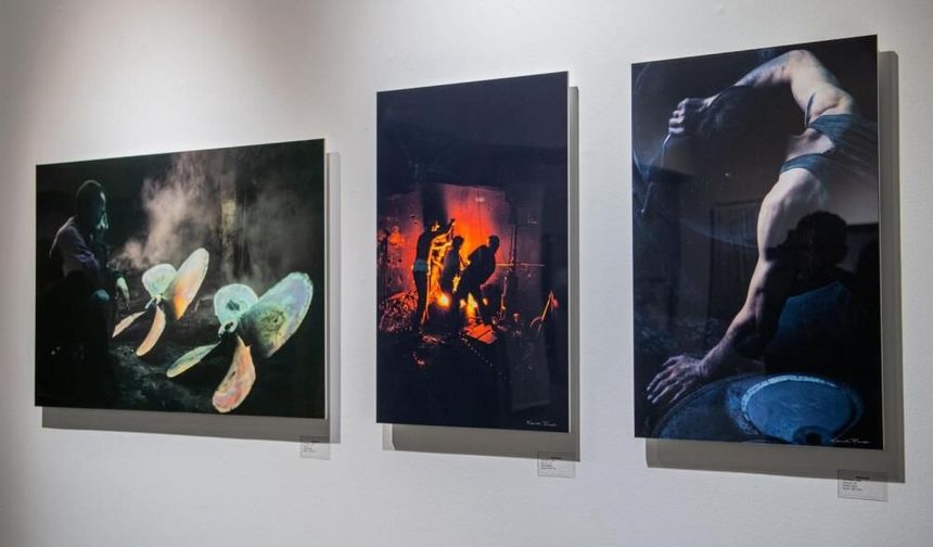 Kuşadası'ndaki sergi edebiyat ve fotoğrafı buluşturdu