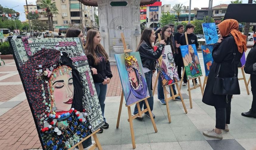Fen Lisesi öğrencilerinden sanata dokunan etkinlik