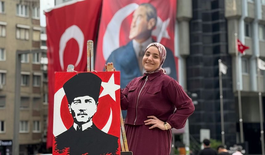 Nazilli’de genç ressamdan Atatürk’e anlamlı saygı duruşu