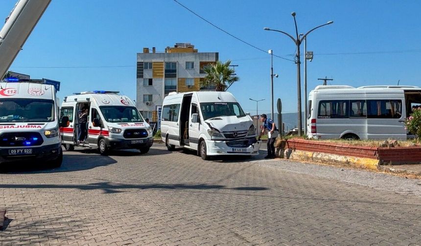 Köşk'te okul servisleri ile otomobil çarpıştı: 6 yaralı