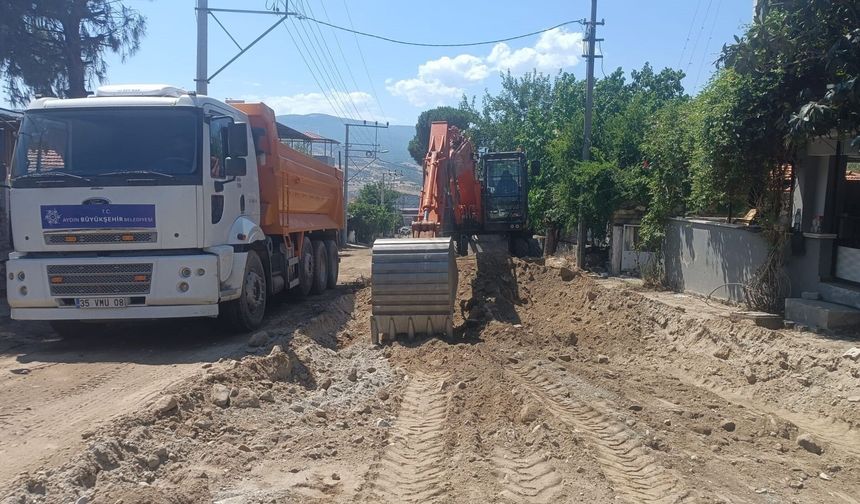 Başkan Çerçioğlu’nun öncülüğünde Aydın’ın tüm ilçelerinde ulaşım yatırımları sürüyor