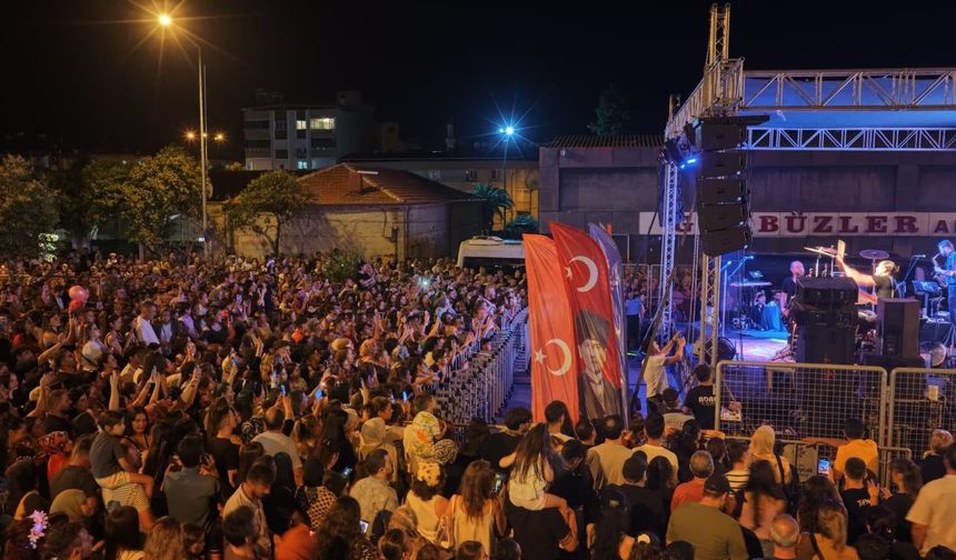 Başkan Çerçioğlu'ndan Nazilli'de yaz konseri