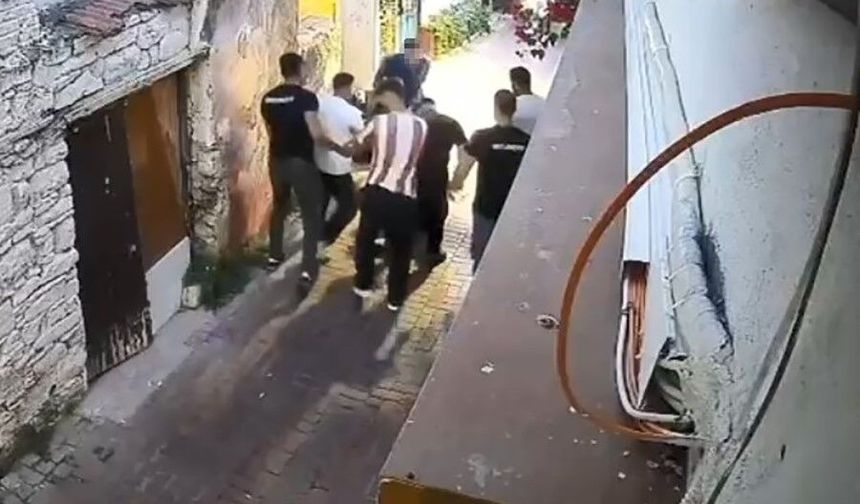 Silahla vurdukları adamı darbederek öldürdüler