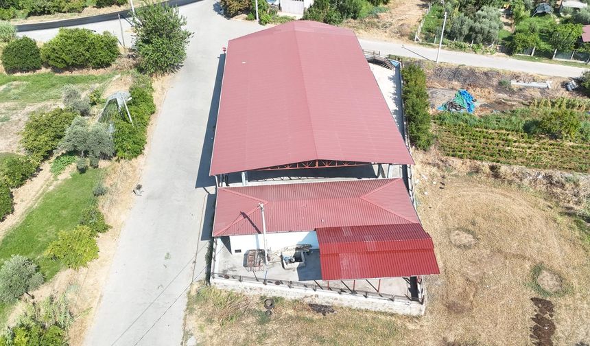 Nazilli Belediyesi Arslanlı Mahallesi Sosyal Tesisleri'nin çatısını yeniledi