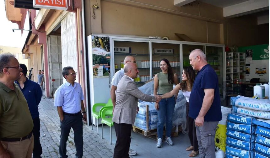 Vali Varol, Toptan Gıdacılar Çarşısı’nda esnaf ve vatandaşlarla buluştu