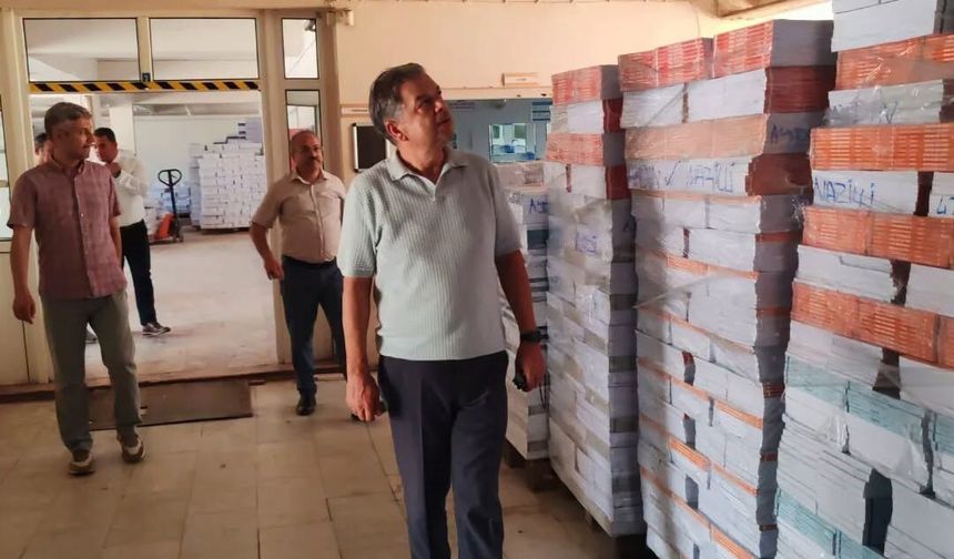 Nazilli’de ders kitabı dağıtımı öncesi hazırlıklar denetlendi