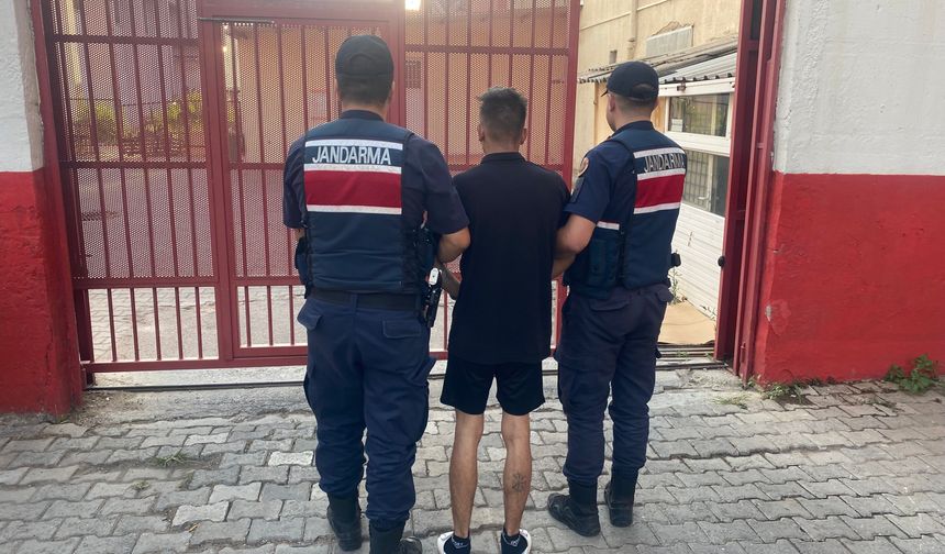 Hırsızlık suçundan aranan şahıs yakalandı