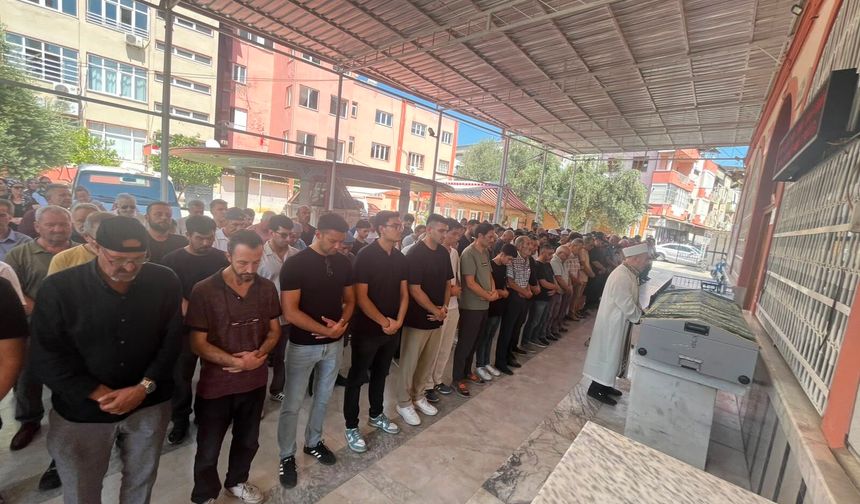 Nazilli’de Kavasoğlu ailesinin acı günü.. Gönen Kavasoğlu son yolculuğuna uğurlandı