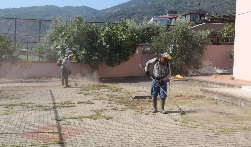 Bozdoğan Belediyesi okullarda çalışmalarını sürdürüyor