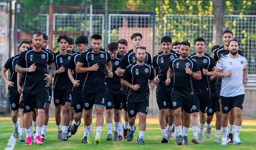 Aydın Büyükşehir Belediyespor ilk antrenmanını gerçekleştirdi