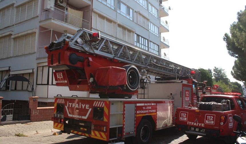 Apartmandan gelen yanık kokusu itfaiyeyi harekete geçirdi