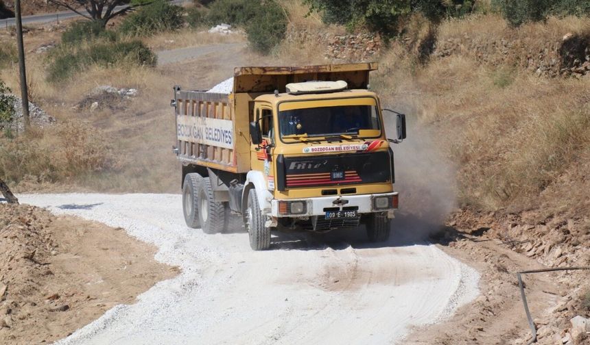 Bozdoğan Belediyesi'nden Güre Mahallesi'nde ulaşımı kolaylaştıran çalışma