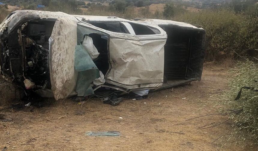 Karpuzlu’da kamyonet takla attı: 3 yaralı
