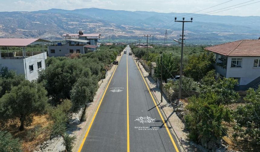 Başkan Çerçioğlu’ndan Kuyucak’ta yol yenileme çalışması