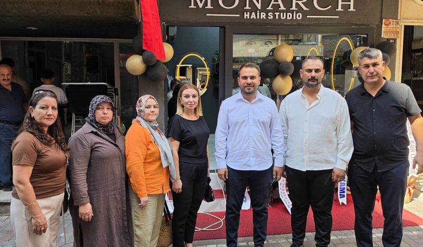 Nazilli’de berber sektörüne yeni soluk: Monarch Berber açıldı